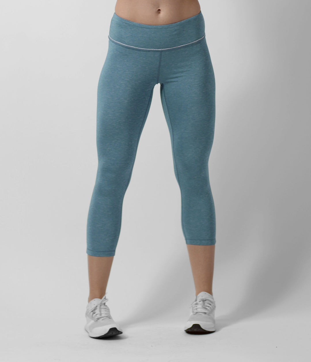 Lightweight Capri Tight Crane and Lion